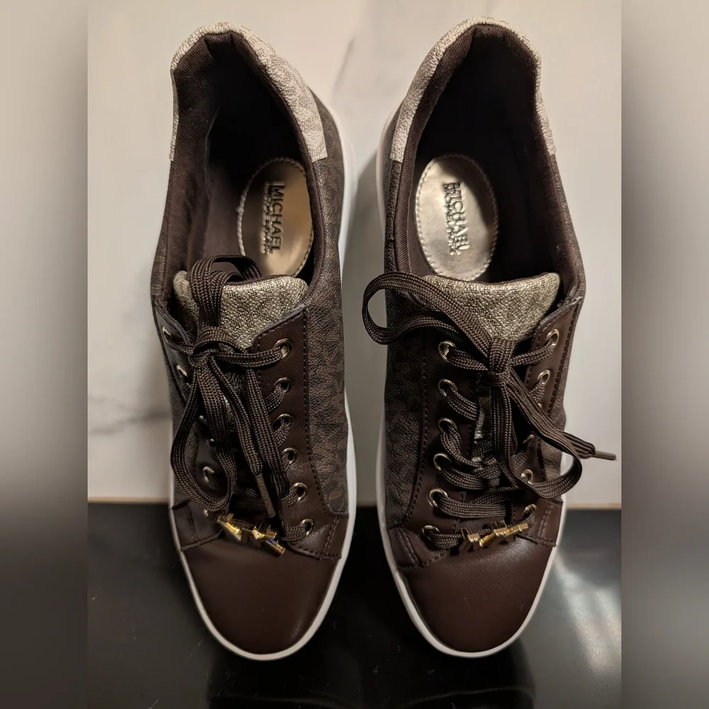 Michael Kors Poppy Color-Block Logo Sneakers Size 7 Used Exc MSRP $228